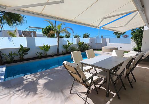 Villa in Pilar de La Horadada