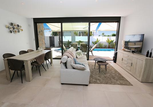 Villa in Pilar de La Horadada