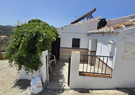 Town house in Comares