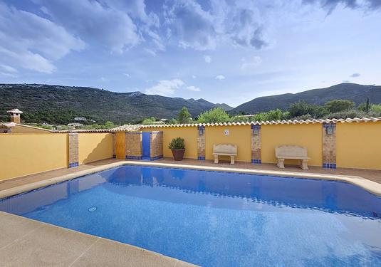 Country house in Jalón