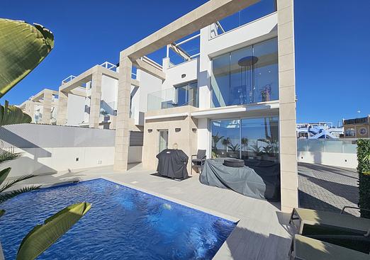 Villa in Cabo Roig
