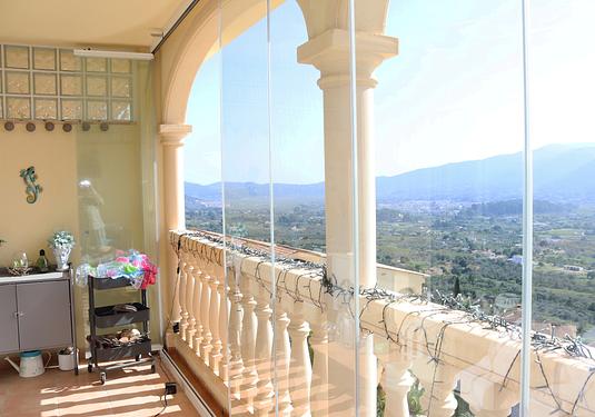 Town house in Jalón