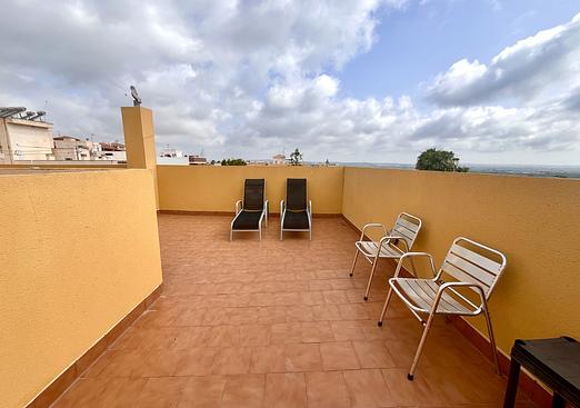 Commercial in San Miguel de Salinas