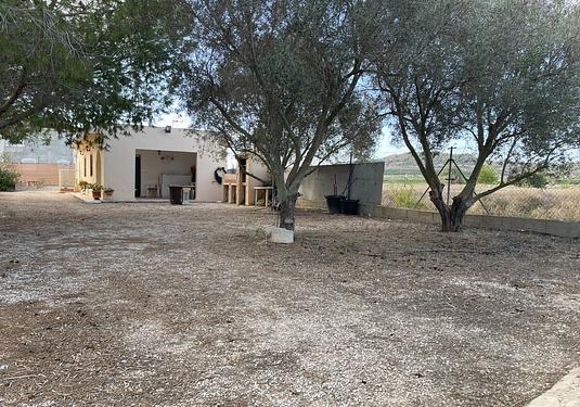 Country house in Jacarilla