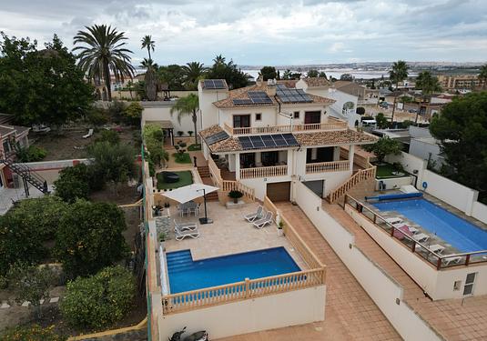 Villa in Torrevieja