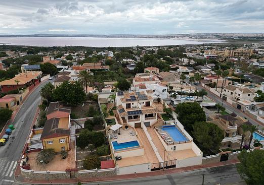 Villa in Torrevieja