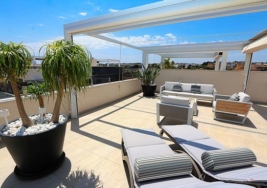 Penthouse penthouse in Orihuela Costa