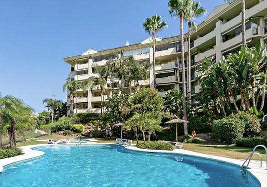 Apartment in Guadalmina