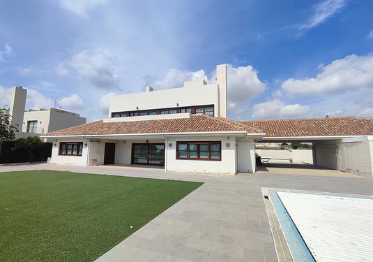 Villa in Peraleja Golf