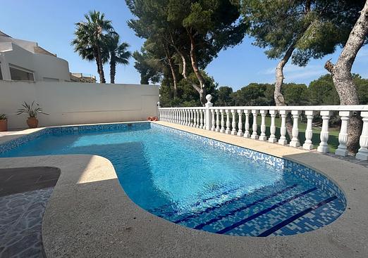 Villa in Orihuela Costa