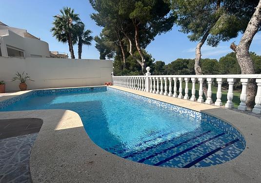 Villa in Orihuela Costa