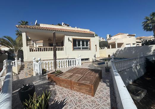 Villa in Orihuela Costa