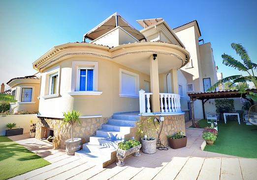 Villa in San Miguel de Salinas