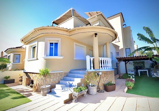 Villa in San Miguel de Salinas