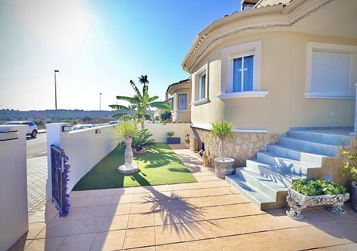 Villa in San Miguel de Salinas