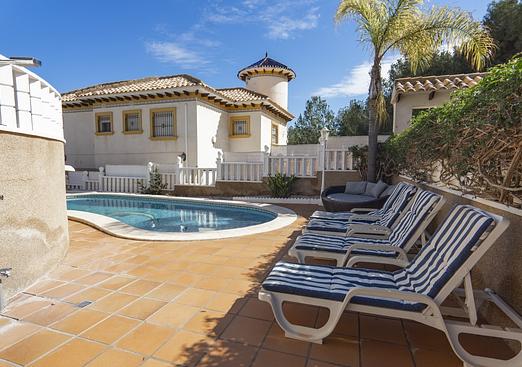 Villa in Villamartin