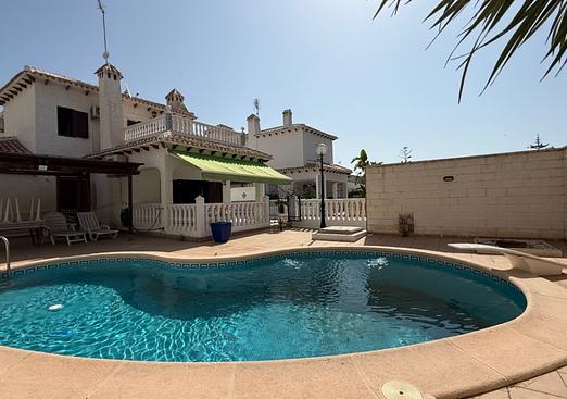 Villa in Orihuela