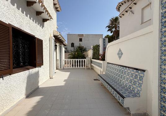 Villa in Orihuela