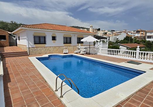 Villa in Periana