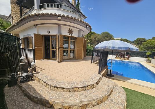 Villa in Sierra Cortina