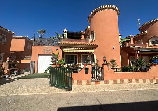 Villa in Orihuela