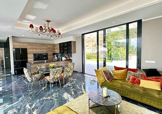 Villa in Las Colinas Golf