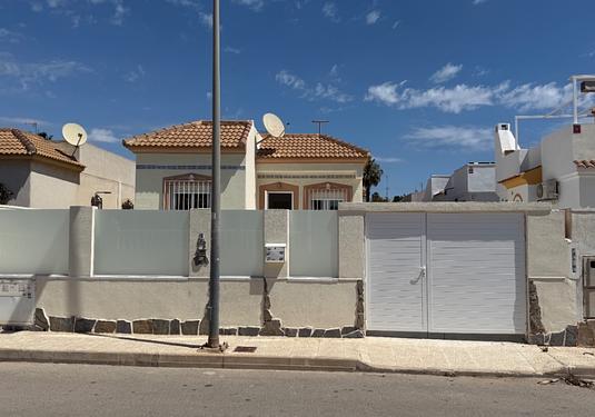 Villa in Torrevieja
