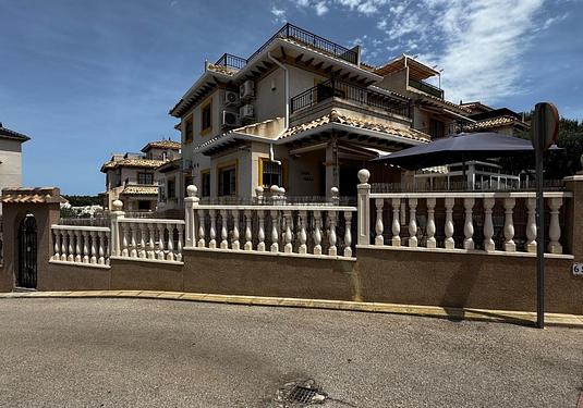 Town house in Orihuela Costa