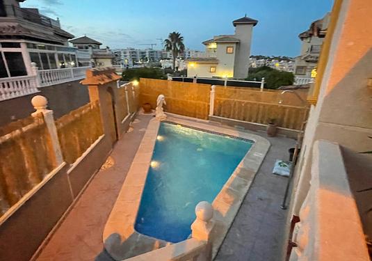 Town house in Orihuela Costa