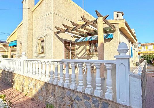Villa in Torrevieja