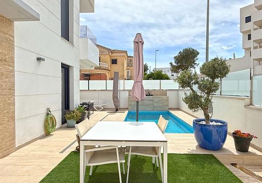 Villa in Orihuela Costa