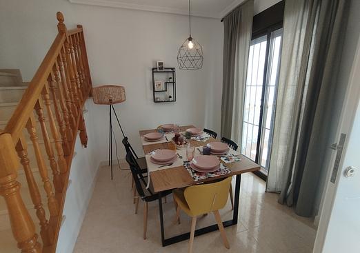 Town house in San Miguel de Salinas