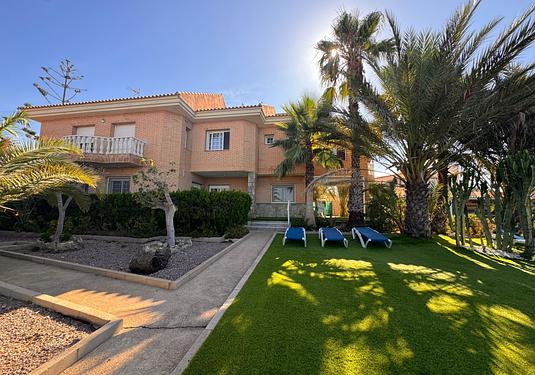 Villa in La Manga del Mar Menor