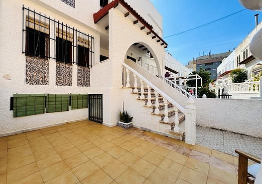 Town house in La Mata