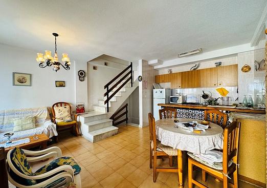 Town house in La Mata