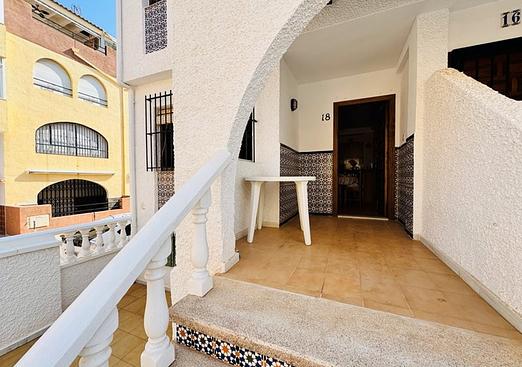Town house in La Mata