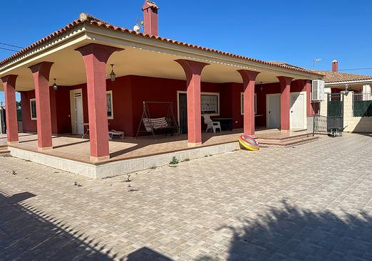 Villa in Albatera