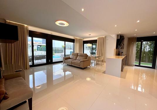 Villa in Dehesa de Campoamor