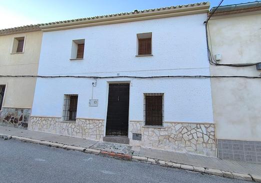 Town house in Raspay