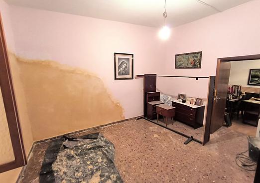 Town house in Raspay