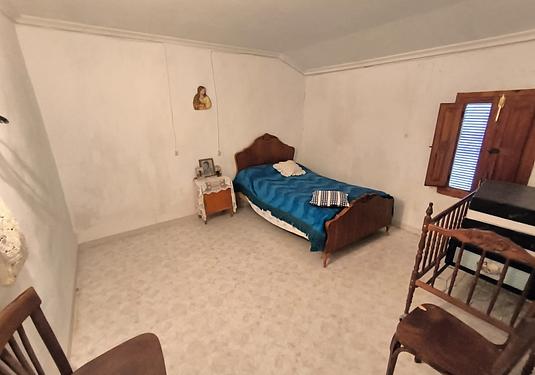 Town house in Raspay