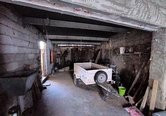 Town house in Raspay