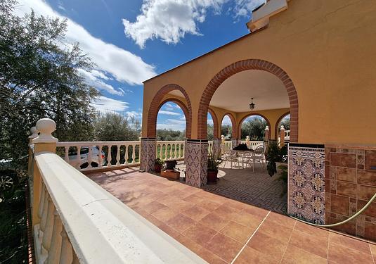 Villa in Periana