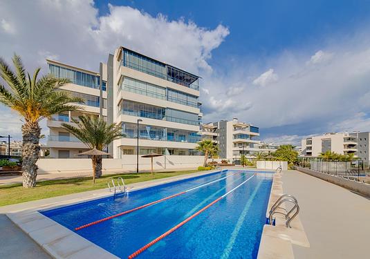 Apartment in Orihuela Costa