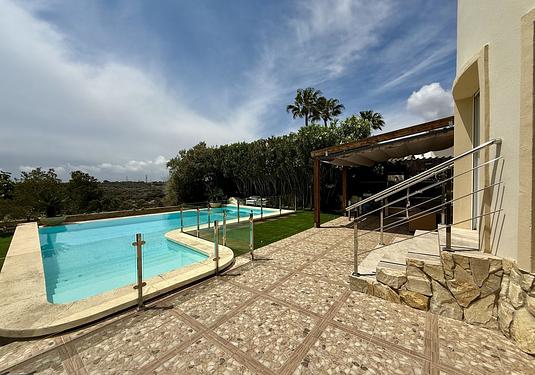 Villa in Orihuela Costa