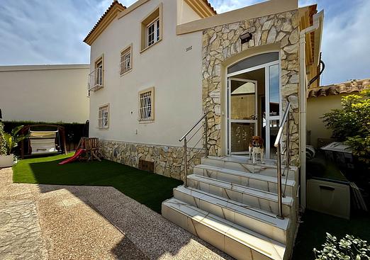 Villa in Orihuela Costa