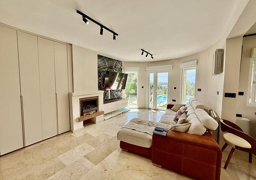 Villa in Orihuela Costa