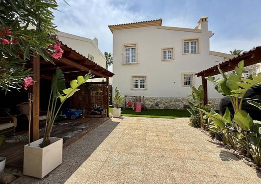 Villa in Orihuela Costa