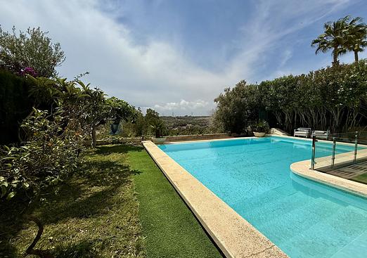 Villa in Orihuela Costa