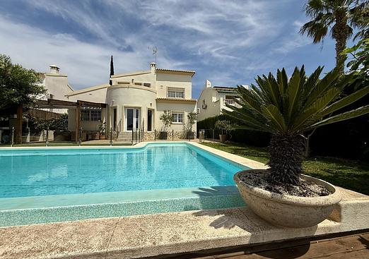 Villa in Orihuela Costa